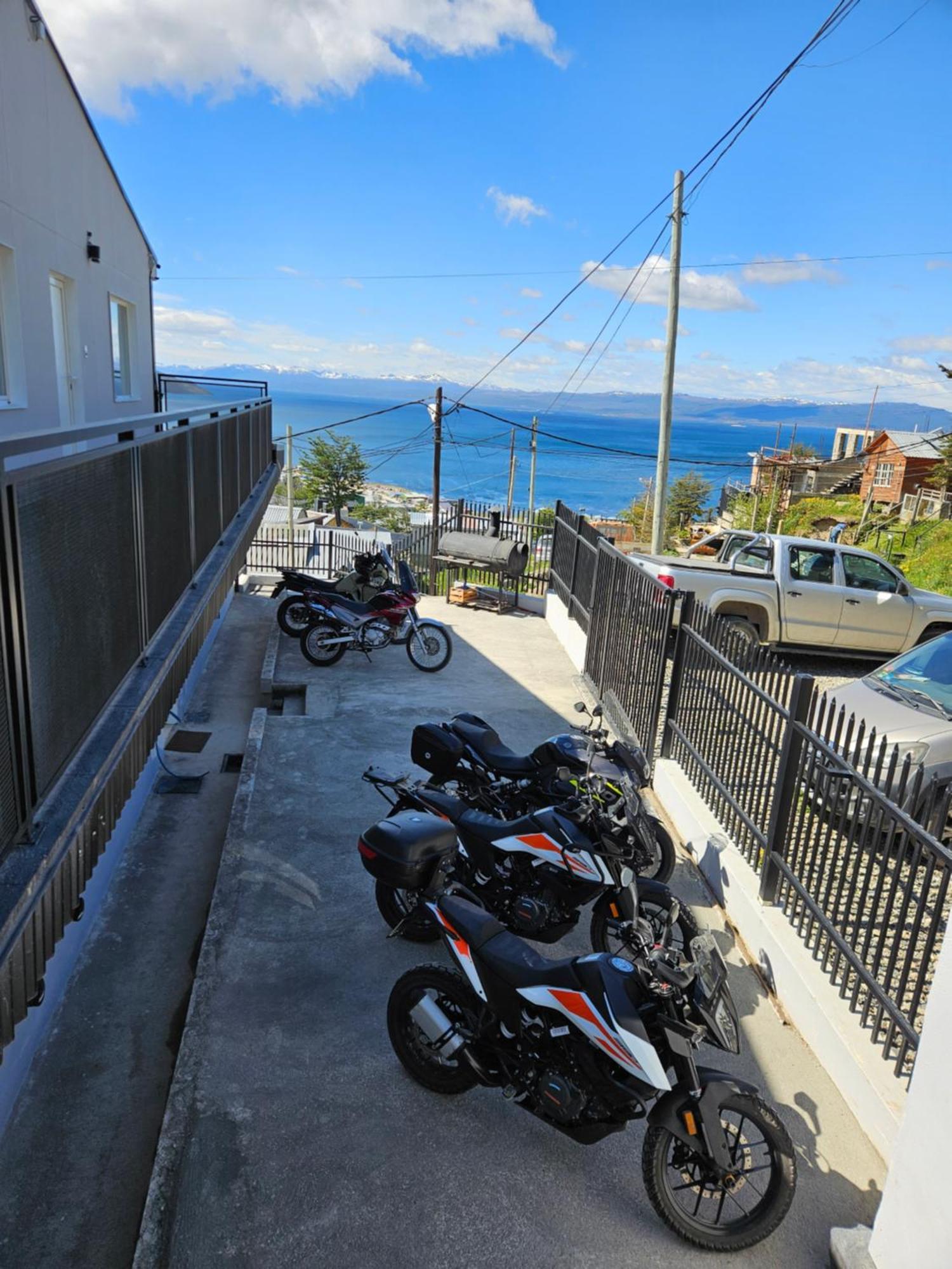 Dpto Amplio Con Vista A La Bahia Lägenhet Ushuaia Exteriör bild