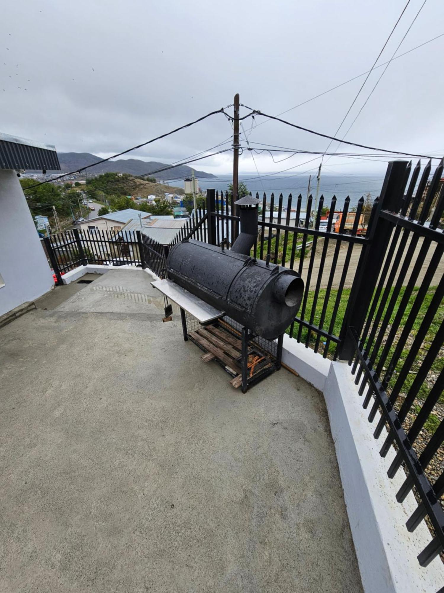 Dpto Amplio Con Vista A La Bahia Lägenhet Ushuaia Exteriör bild